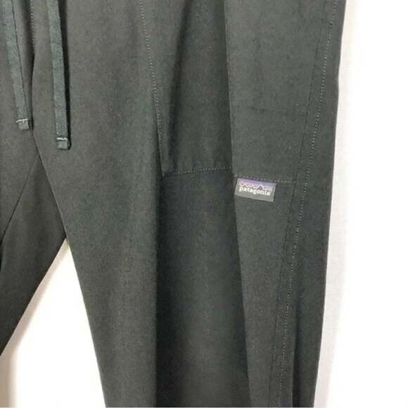 Patagonia Black Split Hem Capri Hiking Pants 2 - Picture 4 of 5